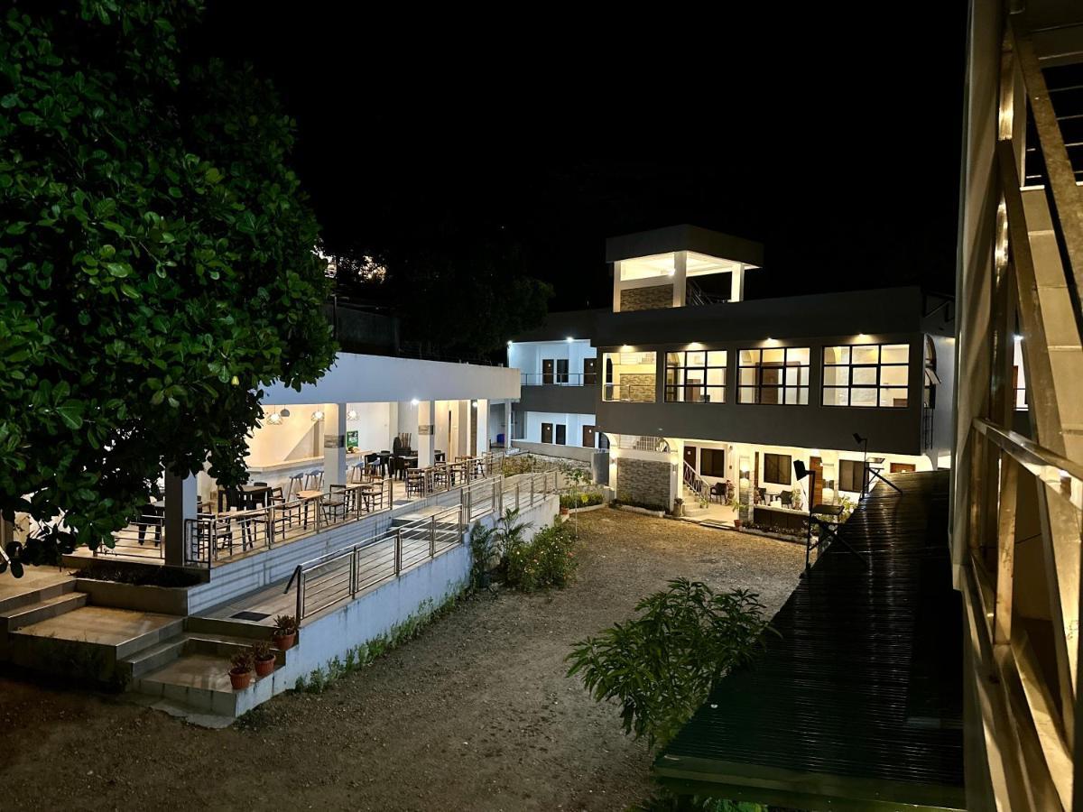 Harbour Bliss Hotel Coron Dış mekan fotoğraf